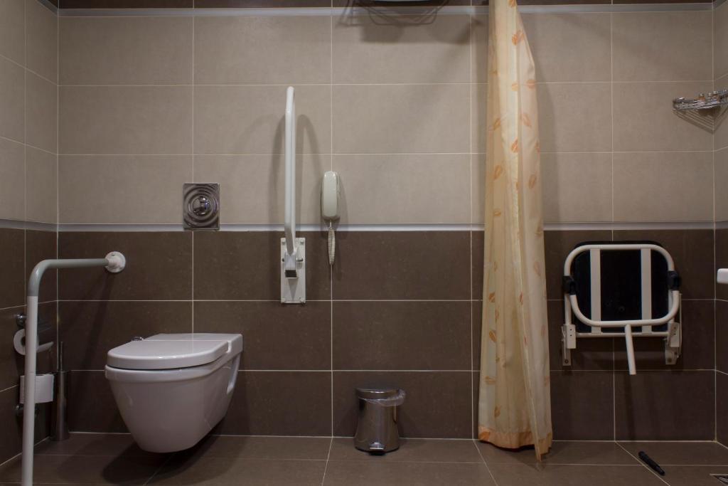 Twin Room Disability Access
